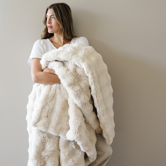 PLUSH FAUX FUR THROW BLANKETS