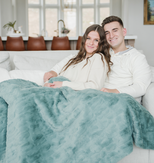 How to Give The Best Gift At The Wedding (Links Included!)
