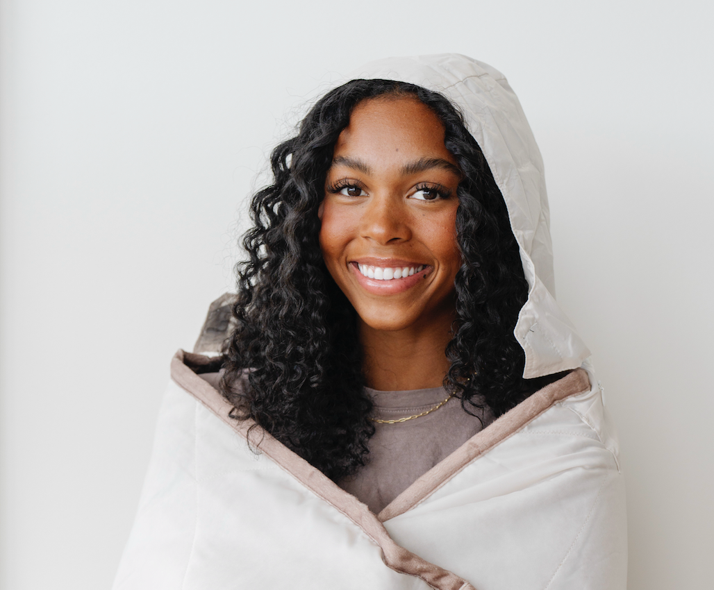 Embrace Fall Adventures with Saranoni’s Outdoor Blanket