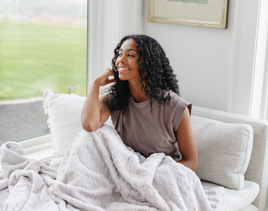 Find Your Perfect Cozy Match: Saranoni’s Top 5 Throw Blankets