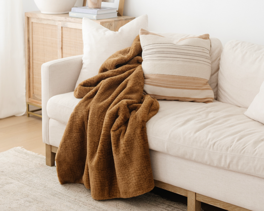 How to Style Your Saranoni Blanket: Our Favorite Looks Yet