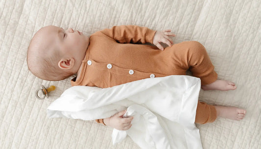’Tis the Season for Satin! Why Satin Edge Baby Blankets Make the Perfect Gift
