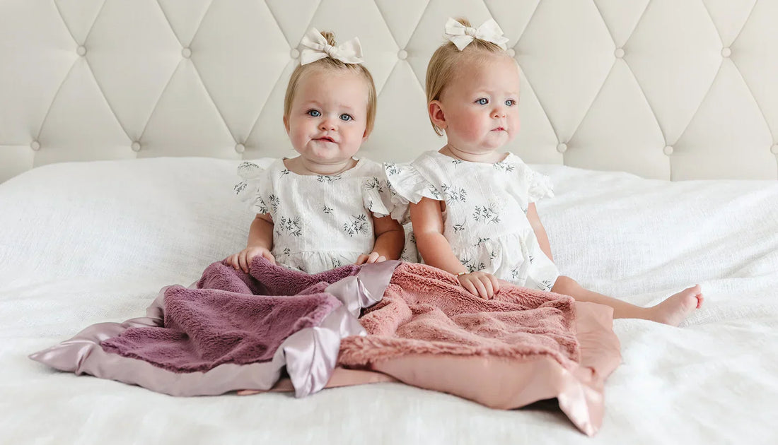 Soft and Secure: 5 Reasons Why Parents Love Baby Blankets with Silk Trim