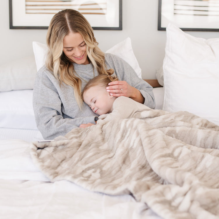 MARBLE FAUX FUR/MINKY THROW BLANKETS - Saranoni