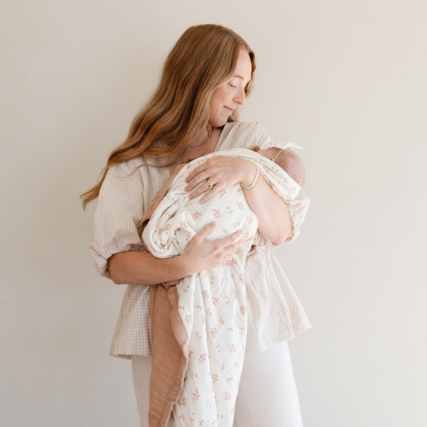 Floret 47x47 Muslin Quilt