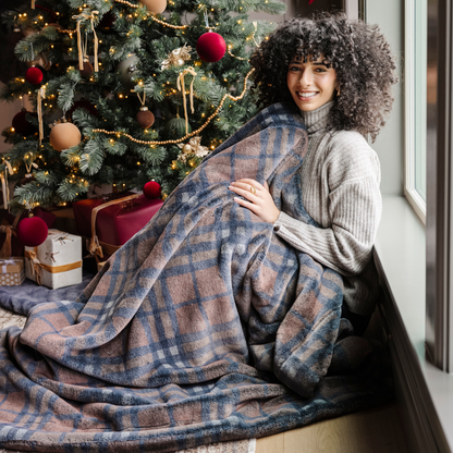 GRAND FAUX FUR XL THROW BLANKETS