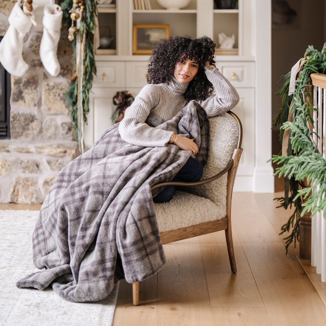 GRAND FAUX FUR XL THROW BLANKETS