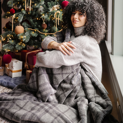 GRAND FAUX FUR XL THROW BLANKETS