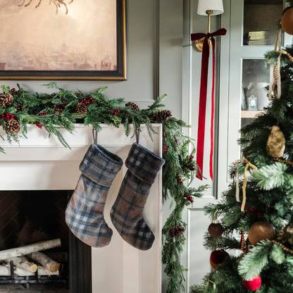 GRAND FAUX FUR STOCKINGS