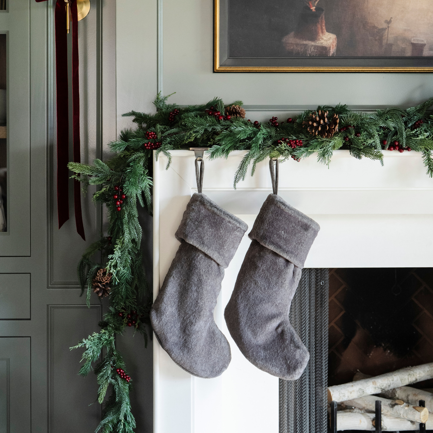 GRAND FAUX FUR STOCKINGS