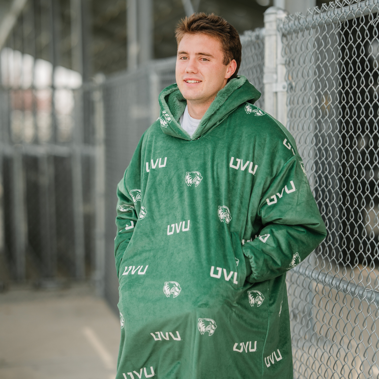 UNIVERSITY SNUGGLER