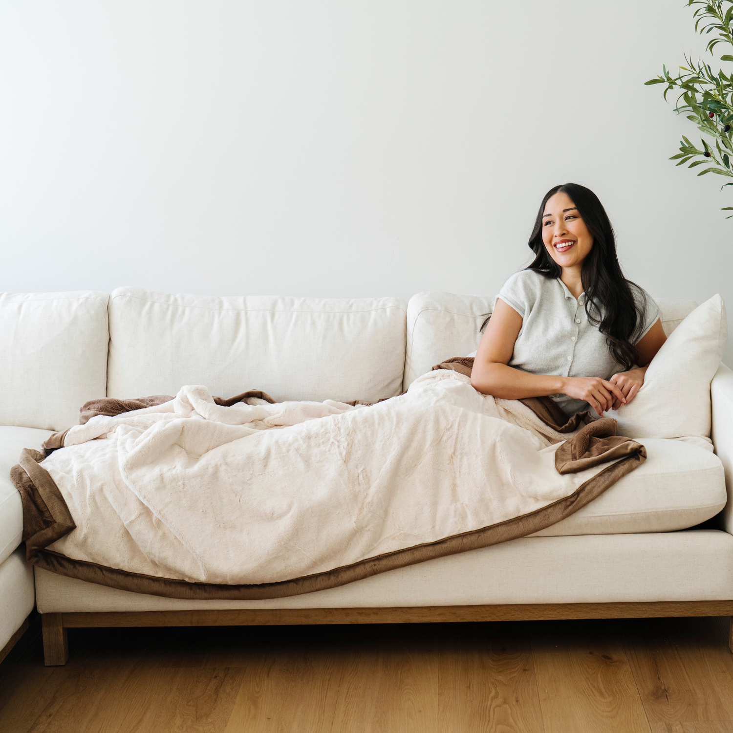 TWO TONE LUSH BLANKETS