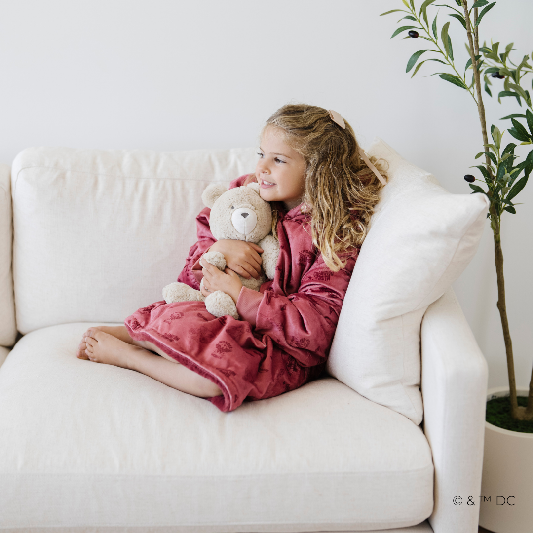 JUSTICE LEAGUE™ SNUGGLER