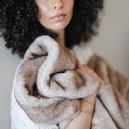 GRAND FAUX FUR XL THROW BLANKETS