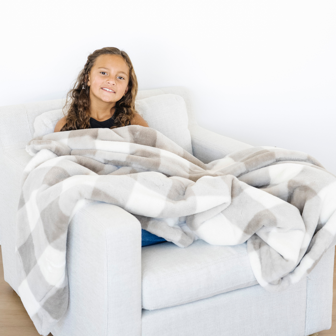 HOLIDAY PRINTED FAUX FUR XL THROW BLANKETS