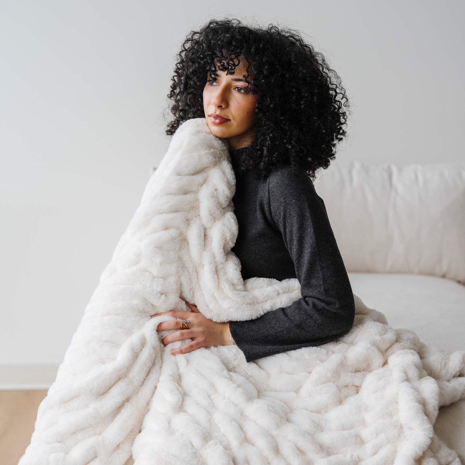 Snow Double Ruched Throw Blanket