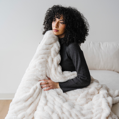 Snow Double Ruched Throw Blanket
