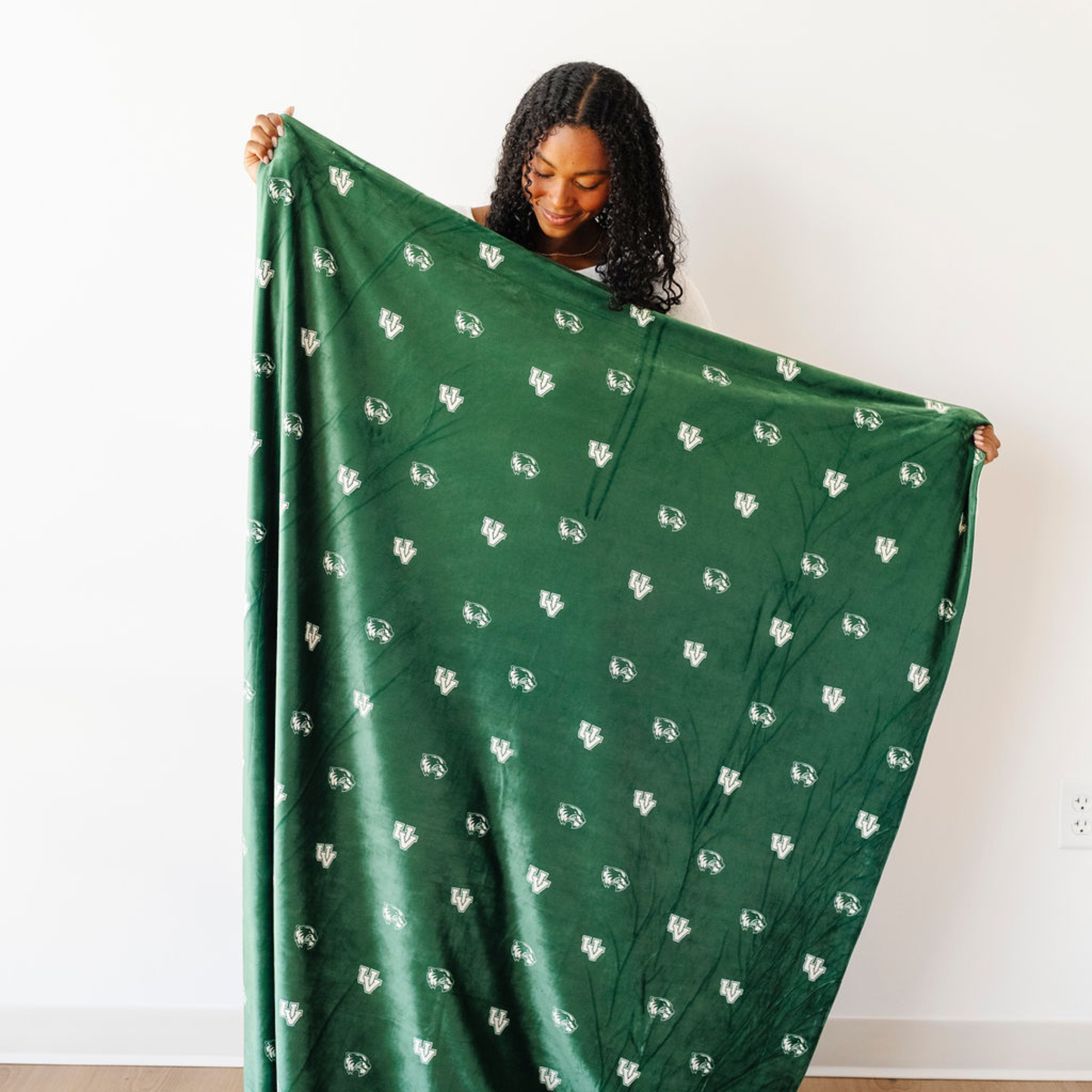 UNIVERSITY MINKY STRETCH BLANKETS