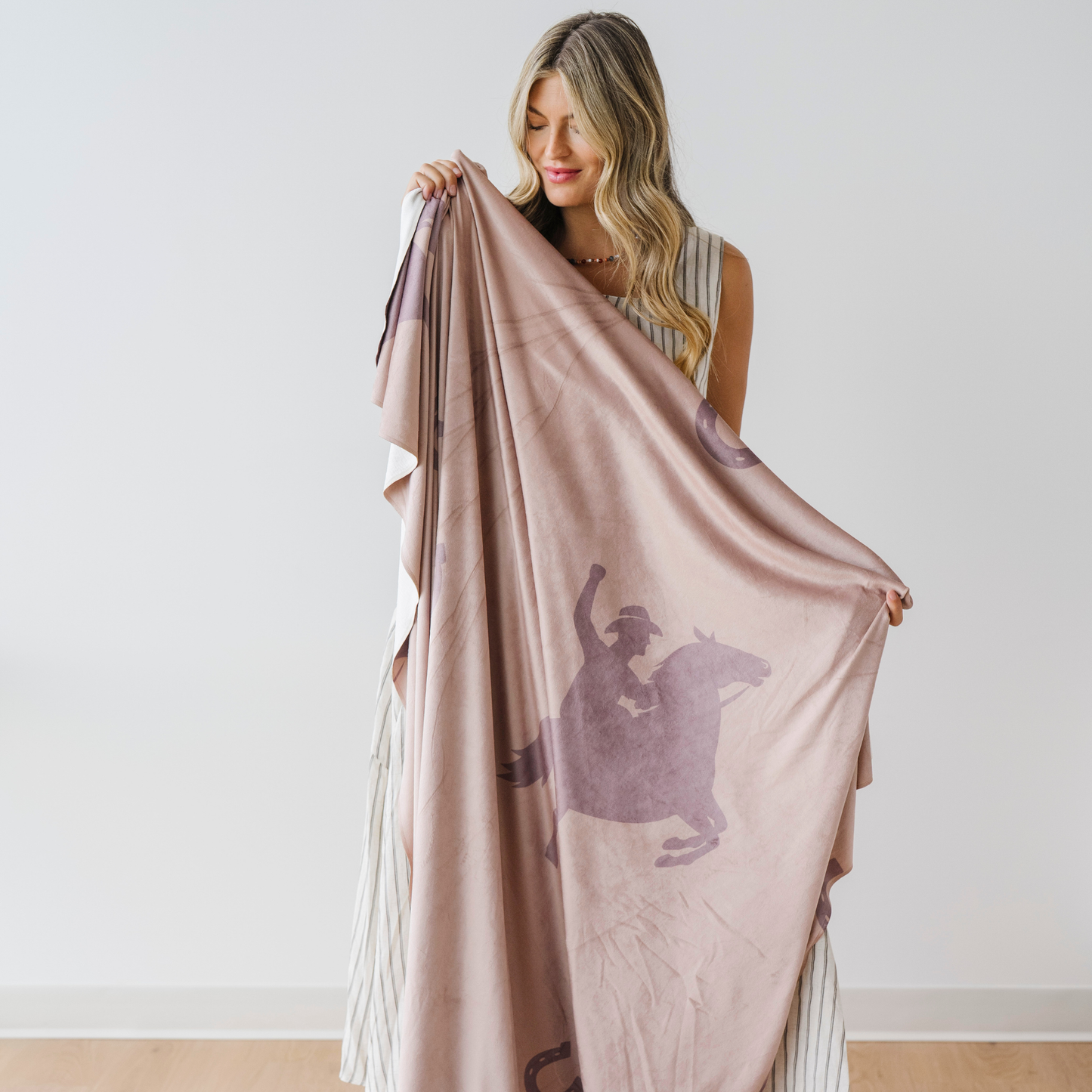 HOMETOWN SUMMER BLANKETS