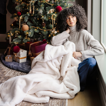 GRAND FAUX FUR XL THROW BLANKETS