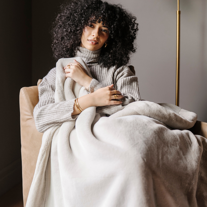 GRAND FAUX FUR XL THROW BLANKETS