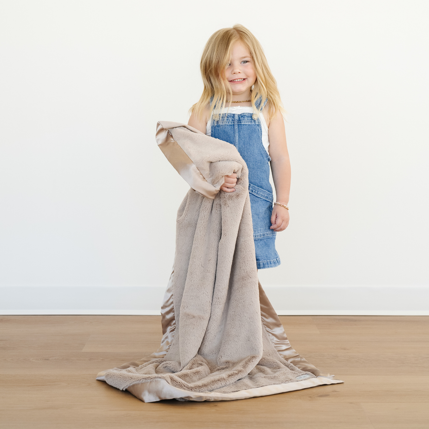 SATIN BORDER RECEIVING BLANKETS