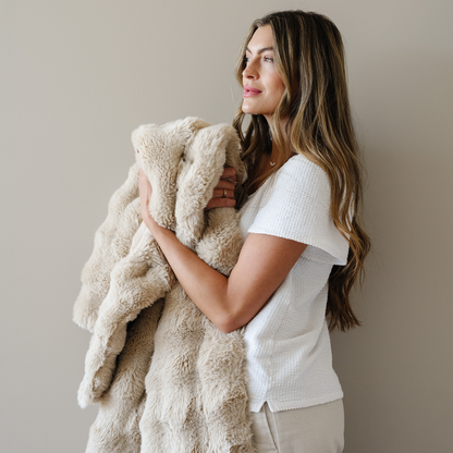 PLUSH FAUX FUR XL THROW BLANKETS