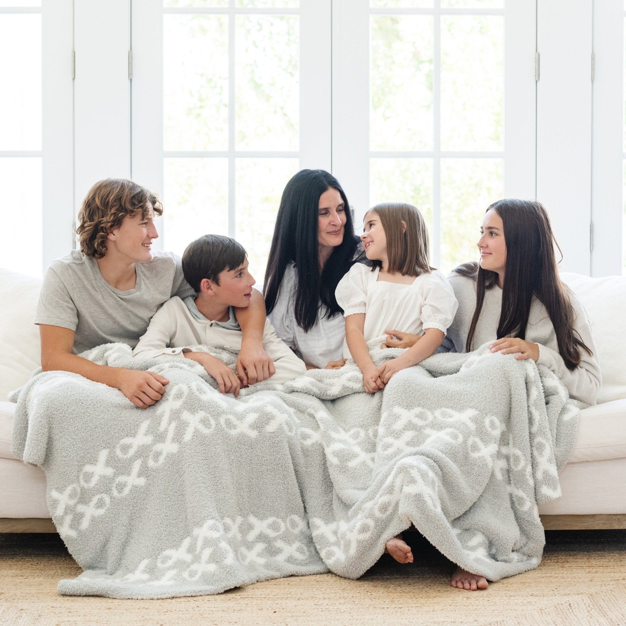 DOUBLE-LAYER BAMBONI® THROW BLANKETS